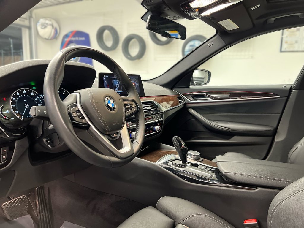 Used 2019 BMW 540i xDrive w/ Convenience Package AWD/4WD image 36