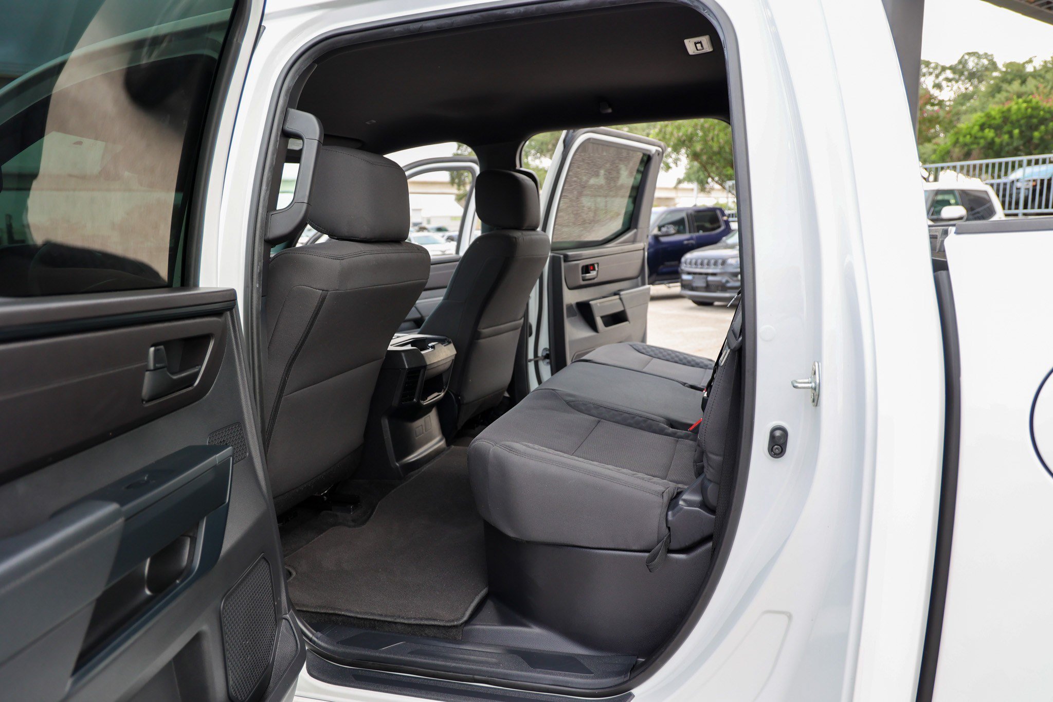 Certified 2026 Toyota Tundra SR AWD/4WD image 33