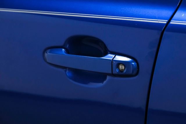 Used 2020 Toyota C-HR LE image 37