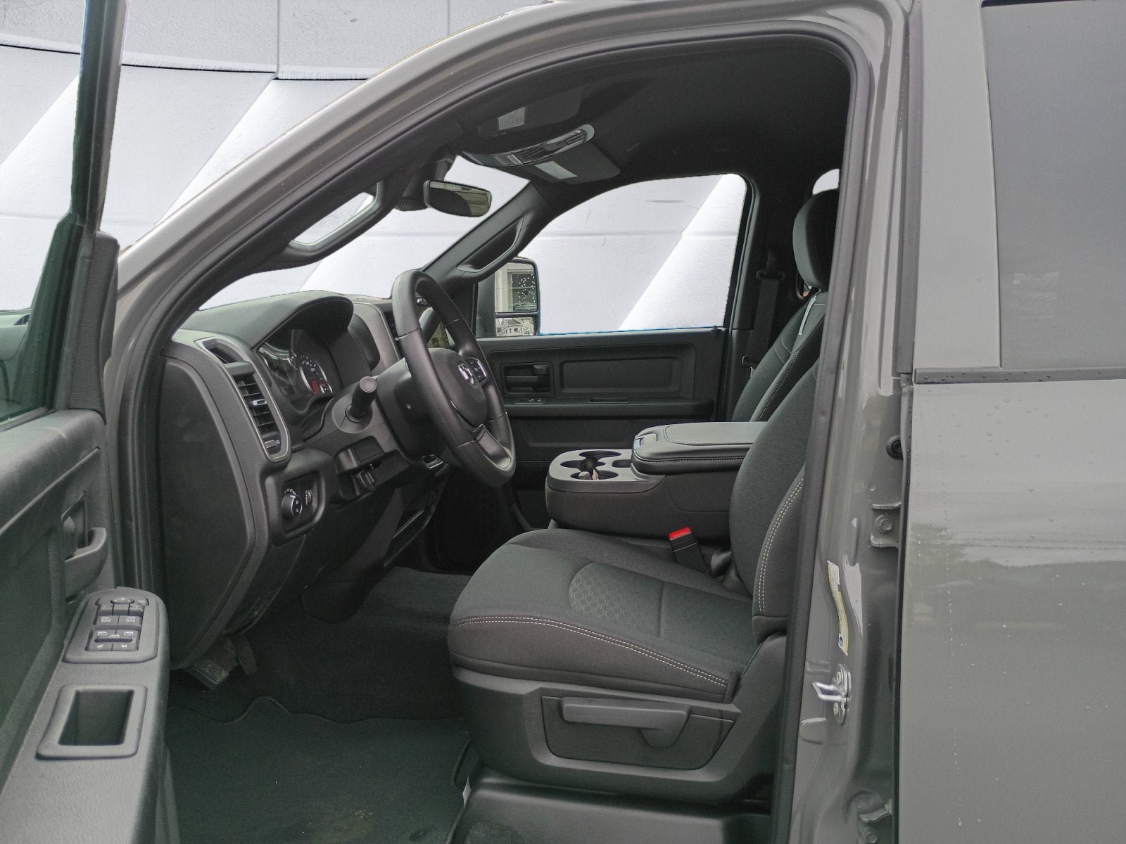 New 2026 RAM 3500 Tradesman AWD/4WD image 10