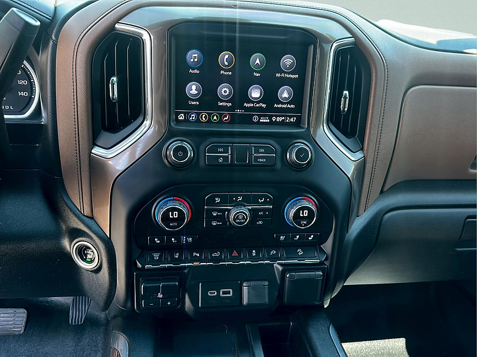 Used 2020 Chevrolet Silverado 2500 High Country w/ Z71 Off-Road Package AWD/4WD image 18