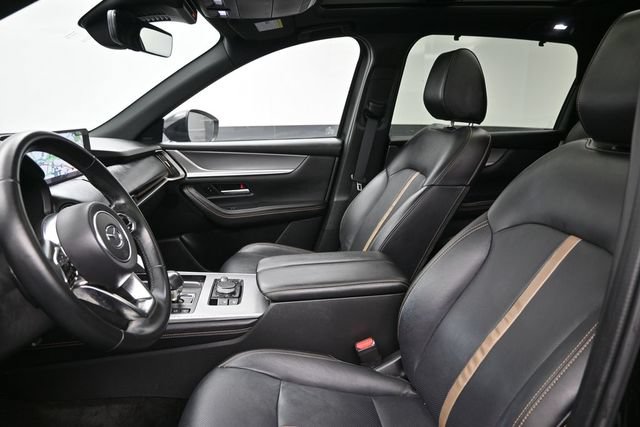 Certified 2025 MAZDA CX-70 Plug-In Hybrid w/ Premium Plus AWD/4WD image 10