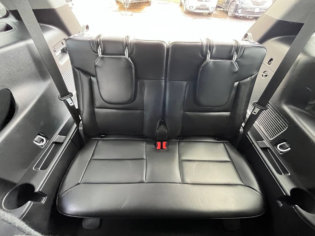 Used 2023 Ford Explorer XLT w/ Equipment Group 202A AWD/4WD image 28