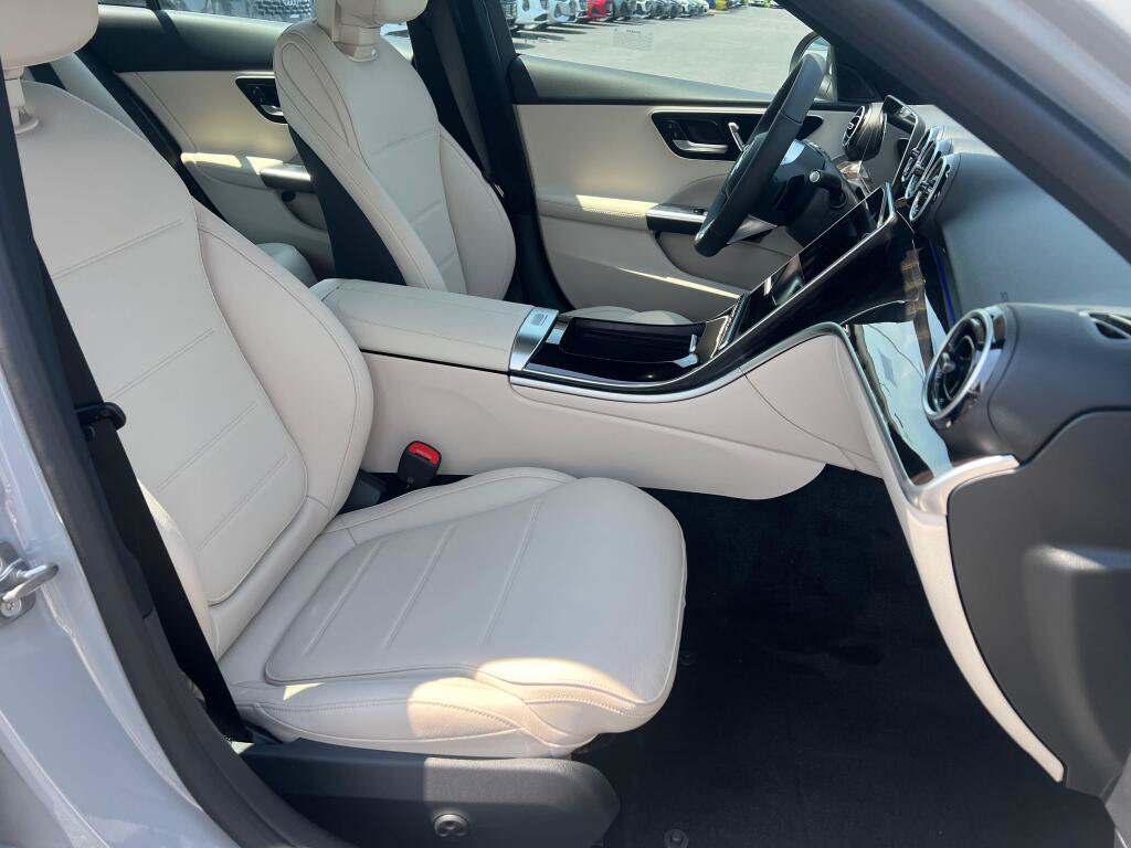 New 2026 Mercedes-Benz C 300 4MATIC Sedan image 25