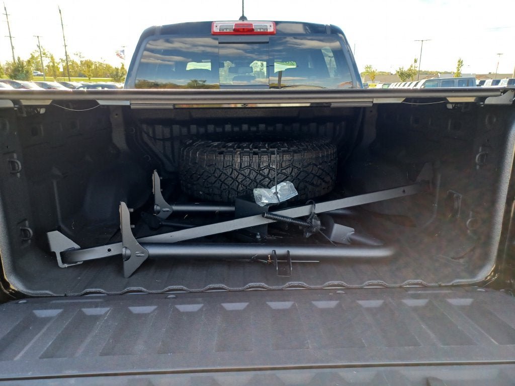 Used 2024 GMC Canyon AT4X w/ AT4X AEV Edition AWD/4WD image 31