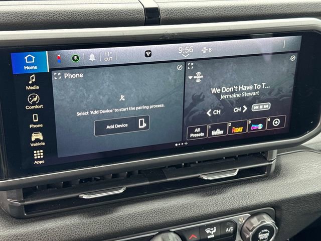 Used 2024 Jeep Gladiator Sport image 19