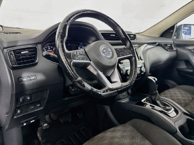 Used 2021 Nissan Rogue Sport SV FWD image 20