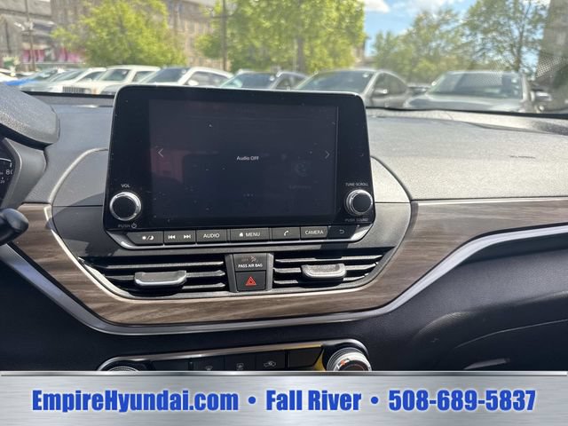 Used 2024 Nissan Altima 2.5 SV FWD image 22
