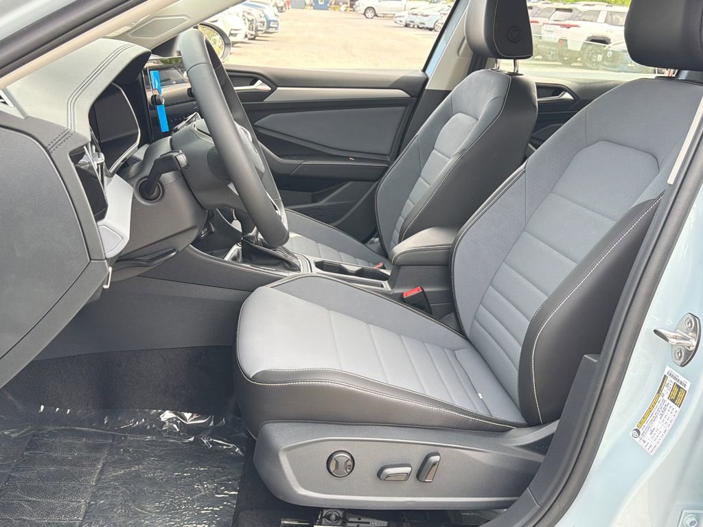 New 2026 Volkswagen Jetta SE FWD image 22