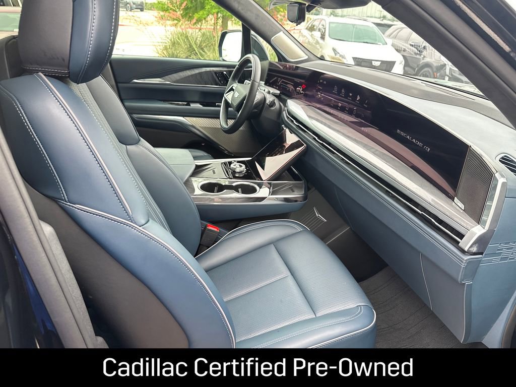 Certified 2025 Cadillac Escalade IQ Luxury 2 w/ LPO, Premium Carpet Package AWD/4WD image 40