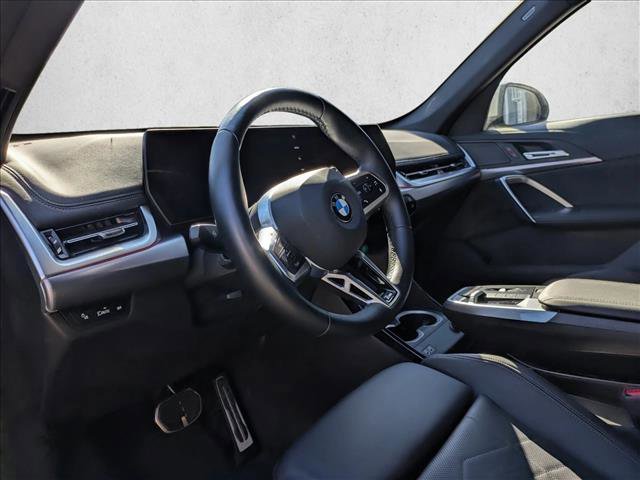 Used 2025 BMW X1 xDrive28i image 9