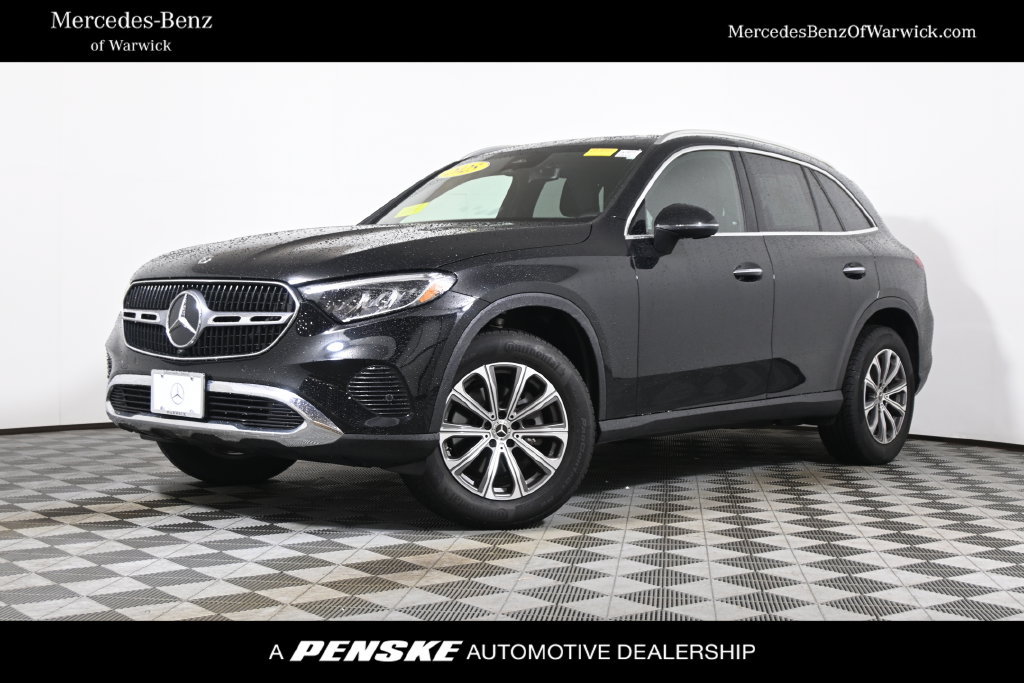 Used 2025 Mercedes-Benz GLC 300 4MATIC image 1