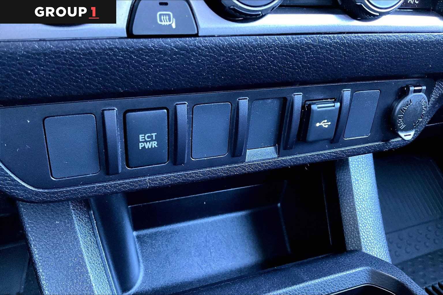 Certified 2023 Toyota Tacoma SR5 AWD/4WD image 36