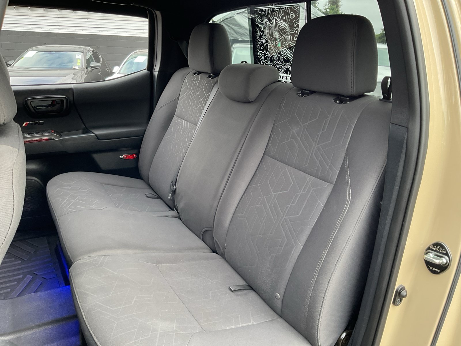 Used 2017 Toyota Tacoma TRD Sport w/ Tow Package RWD image 19