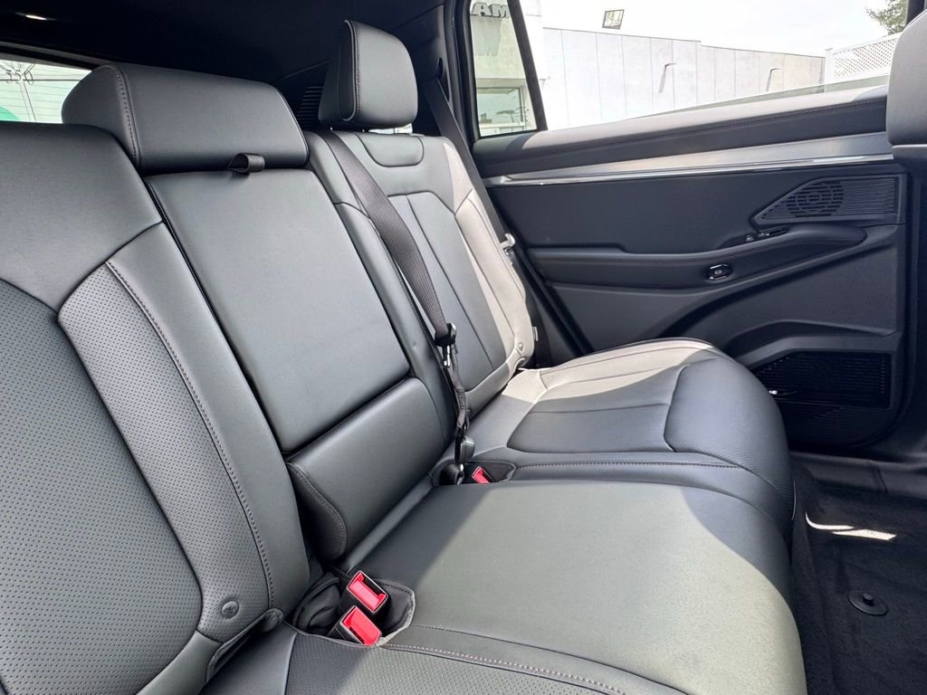 New 2025 Jeep Wagoneer S Limited AWD/4WD image 22