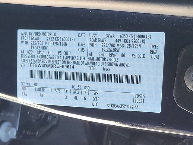 Certified 2024 Ford F450 Platinum w/ FX4 Off-Road Package image 21