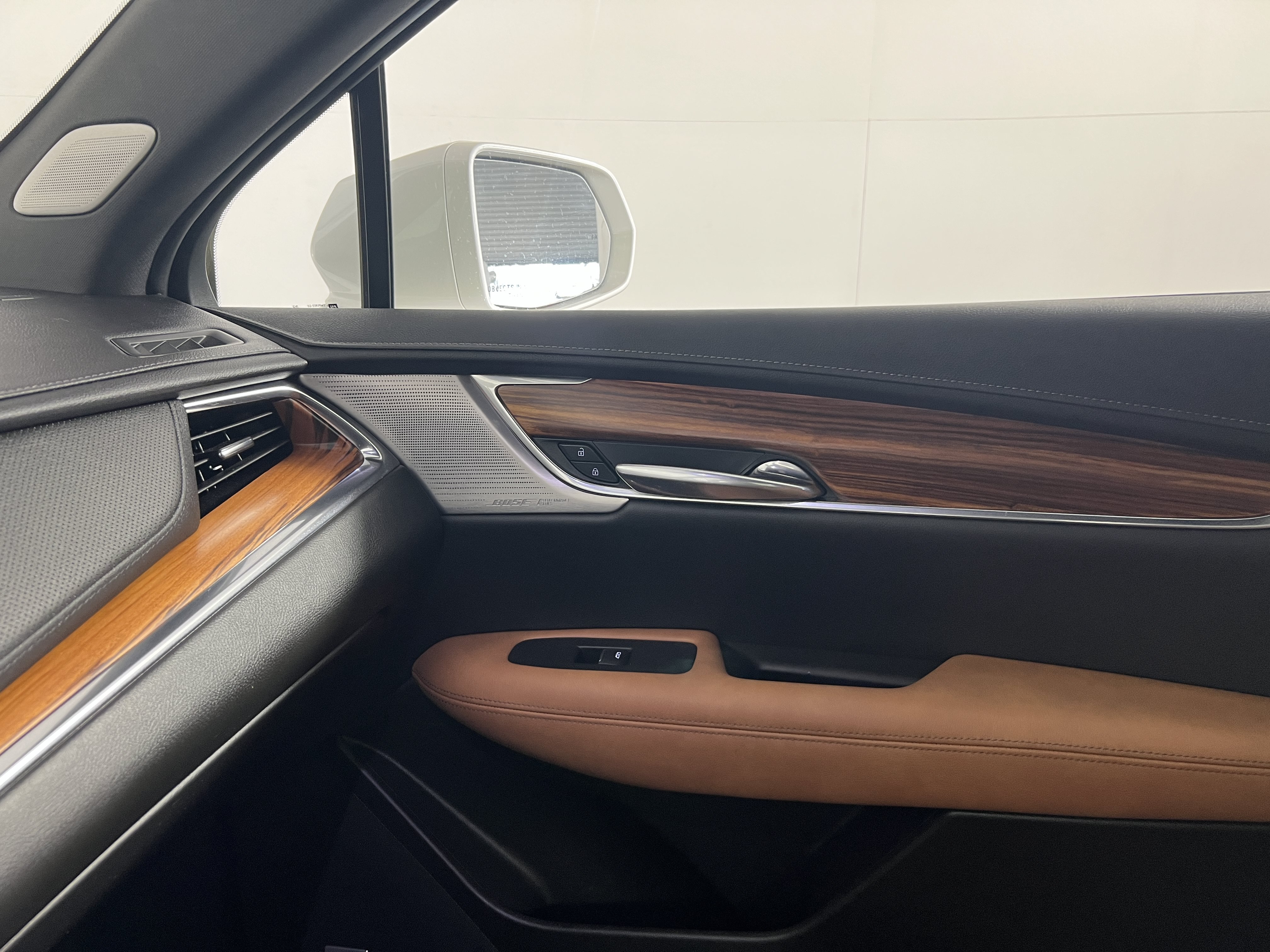 Used 2020 Cadillac XT5 Premium Luxury AWD/4WD image 12