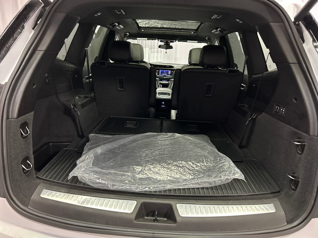 Used 2024 Cadillac XT6 Premium Luxury AWD/4WD image 25
