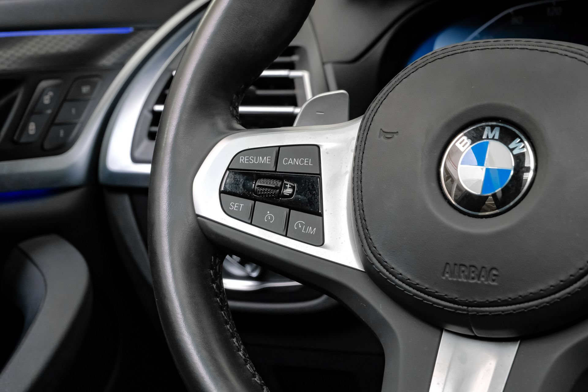 Used 2024 BMW X4 xDrive30i w/ M Sport Package AWD/4WD image 21