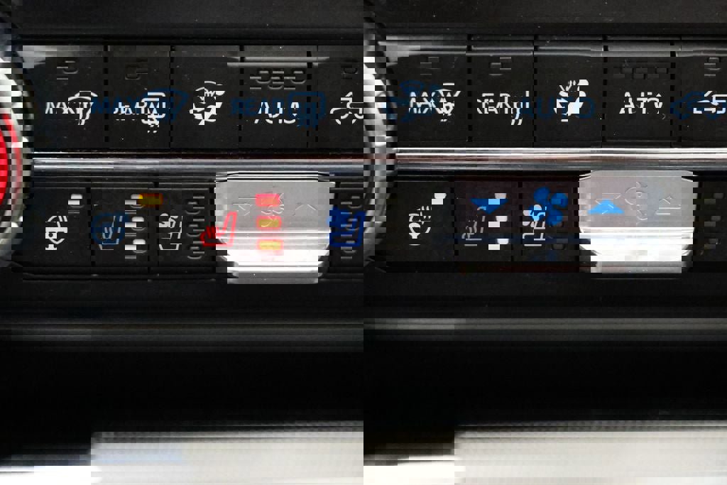 Used 2023 Ford F150 Lariat w/ Equipment Group 502A High image 27