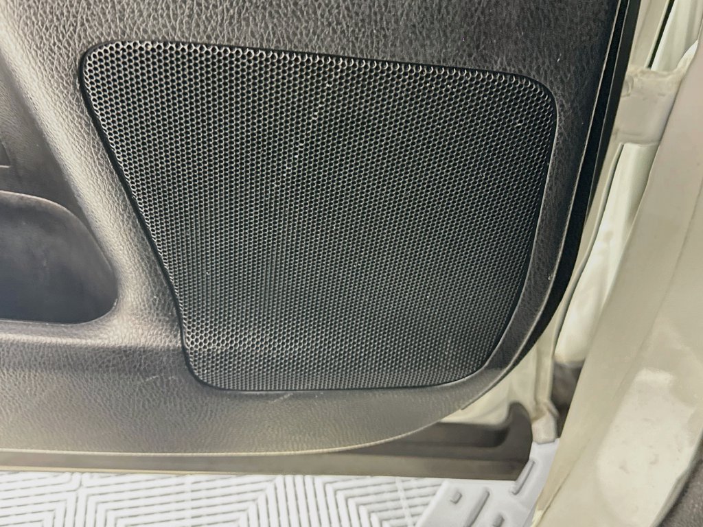 Used 2019 Toyota Highlander XLE AWD/4WD image 27