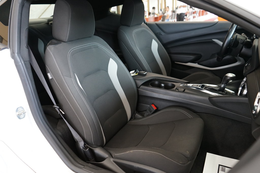Used 2023 Chevrolet Camaro LT RWD image 41