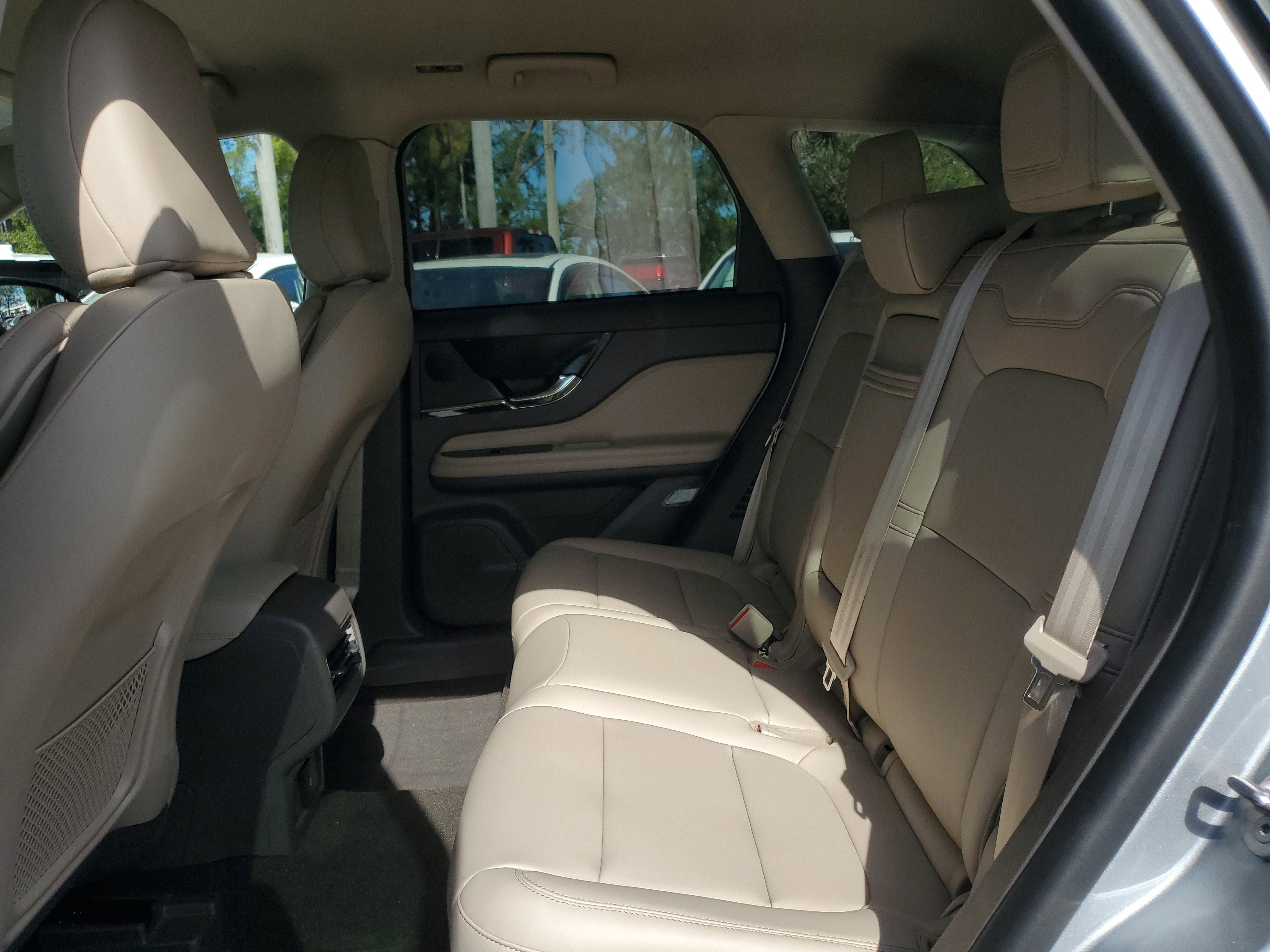 Used 2023 Lincoln Corsair FWD image 12