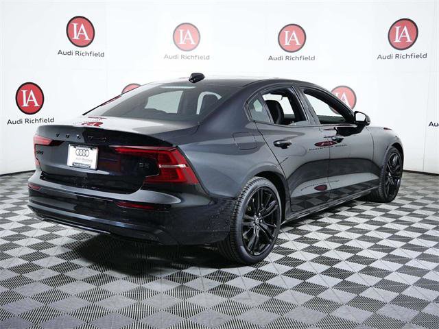 Used 2024 Volvo S60 B5 Plus image 8