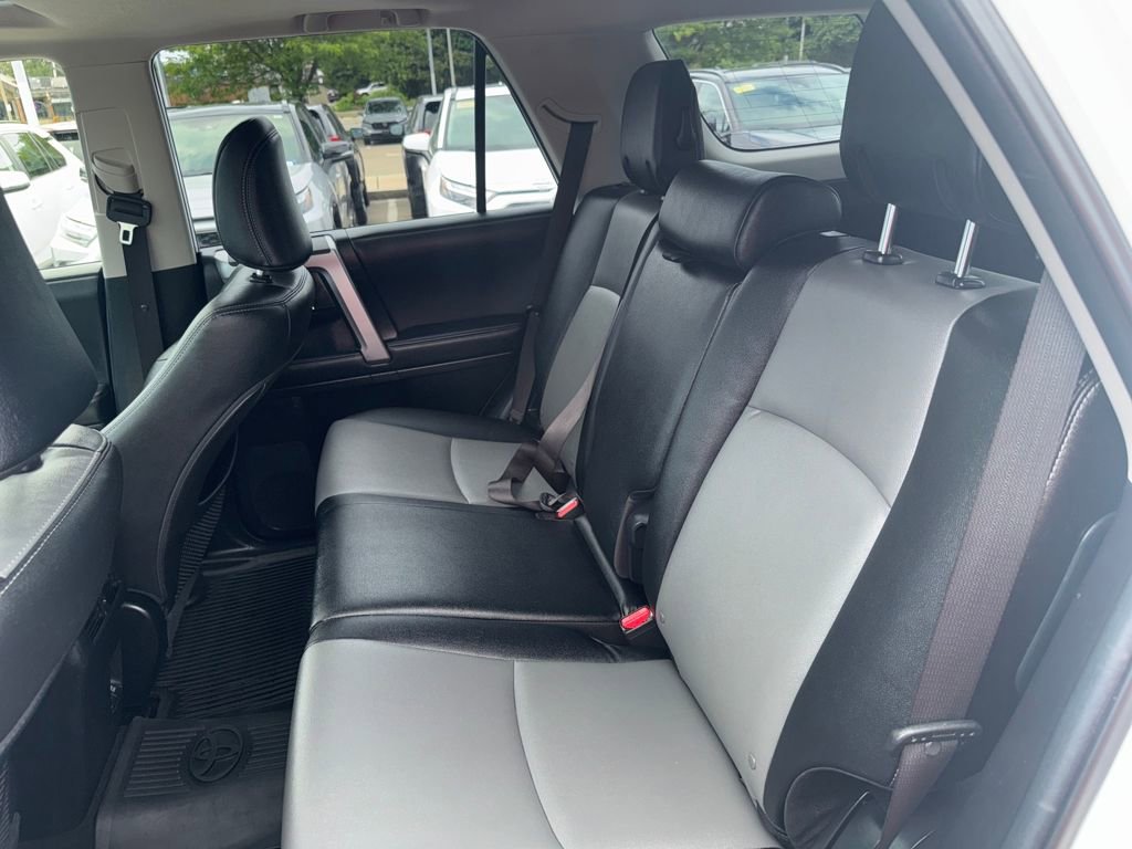 Used 2022 Toyota 4Runner SR5 Premium image 37