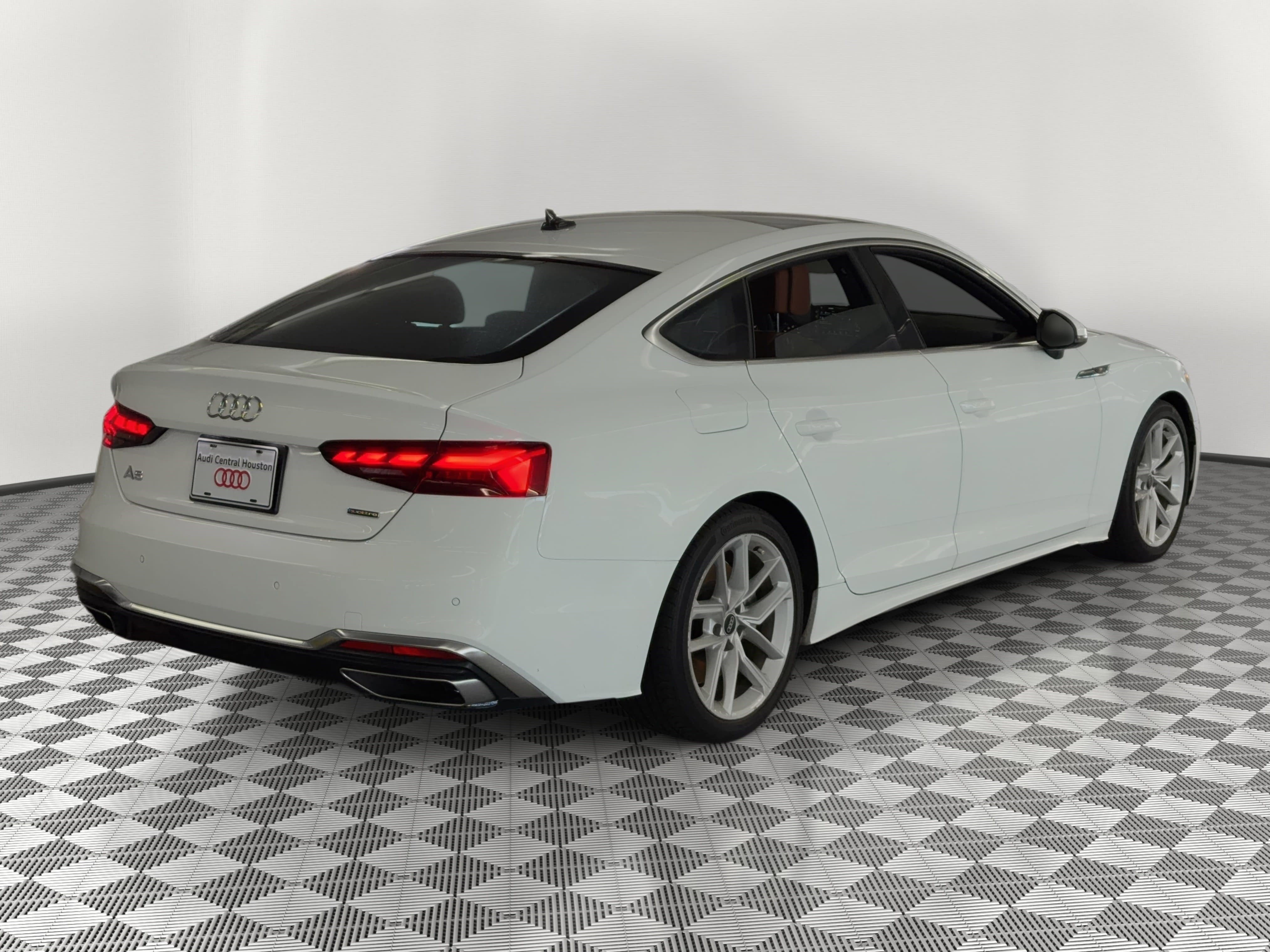 Certified 2023 Audi A5 2.0T Premium w/ Convenience Package image 9