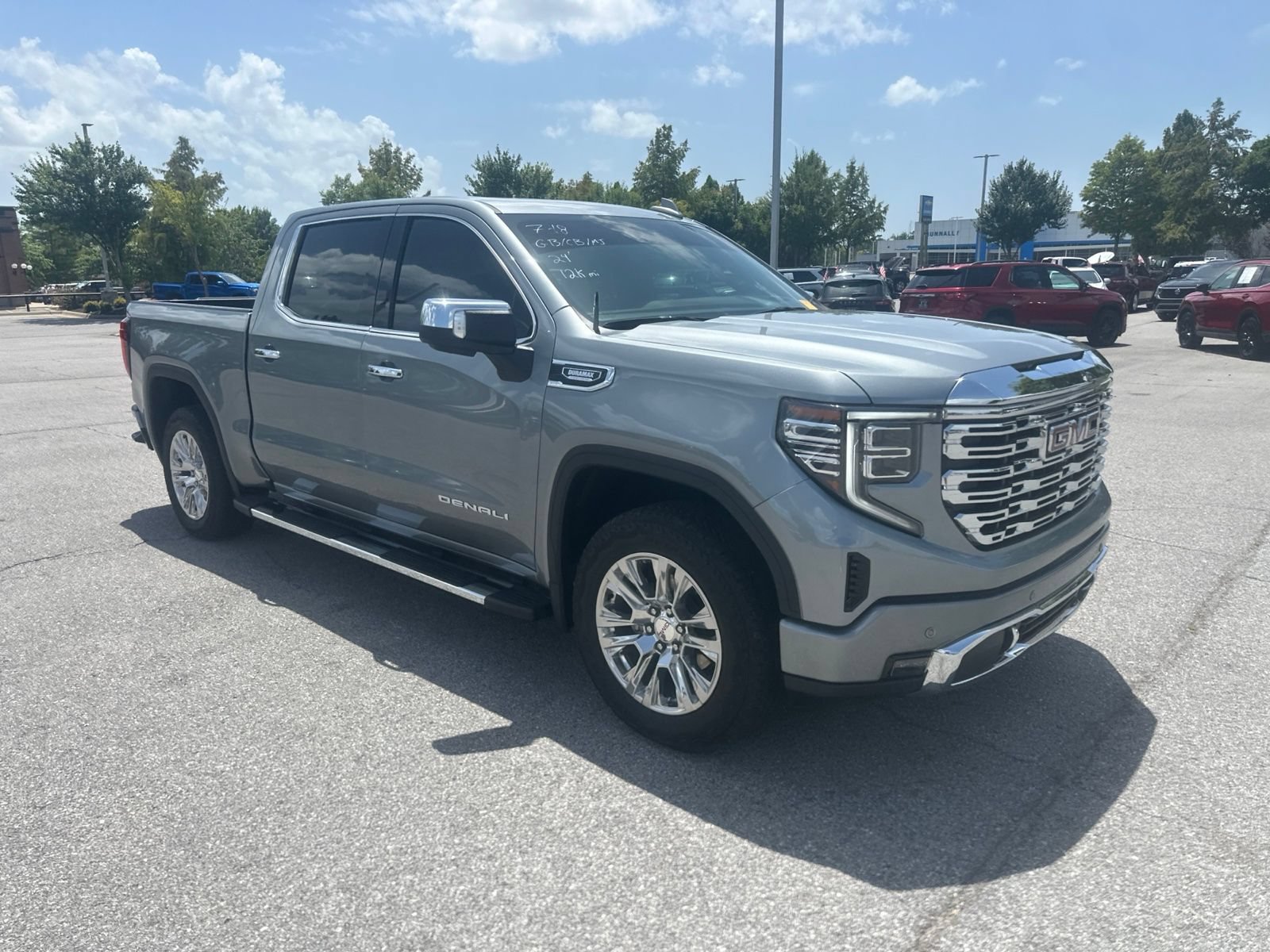 Used 2024 GMC Sierra 1500 Denali w/ Technology Package AWD/4WD video 3
