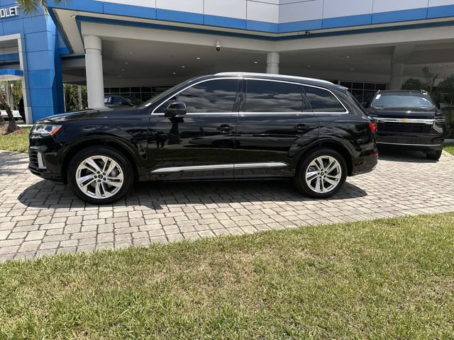 Used 2021 Audi Q7 3.0T Premium Plus w/ Premium Plus Package AWD/4WD image 32