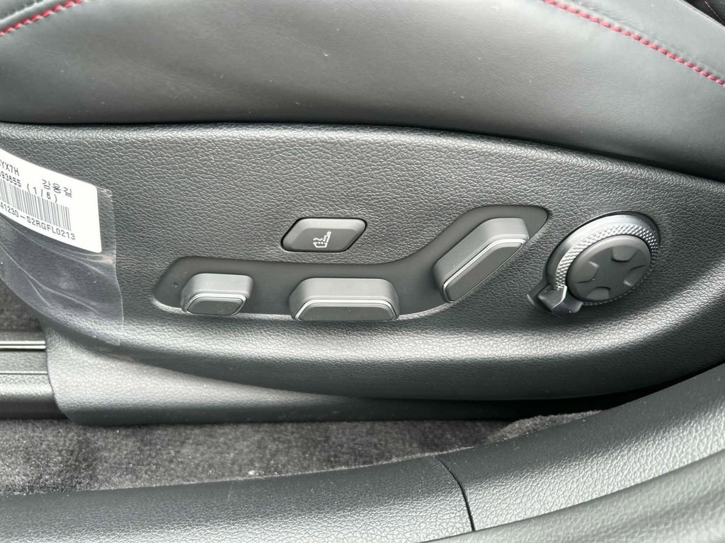 New 2025 Genesis G80 3.5T Sport Prestige image 16