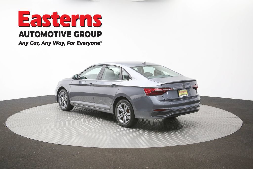 Used 2024 Volkswagen Jetta SE FWD image 58