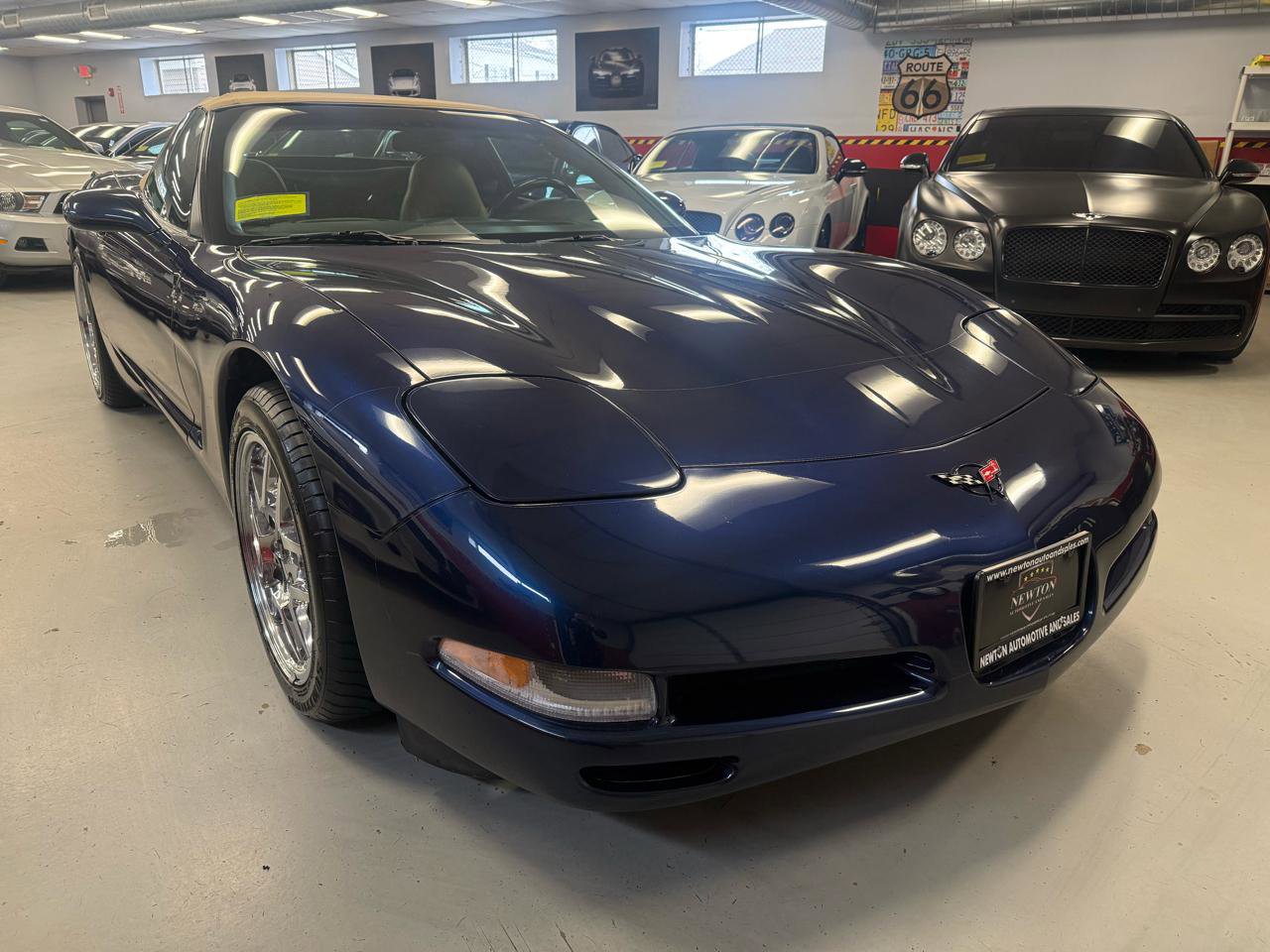 Used 2000 Chevrolet Corvette Convertible image 7