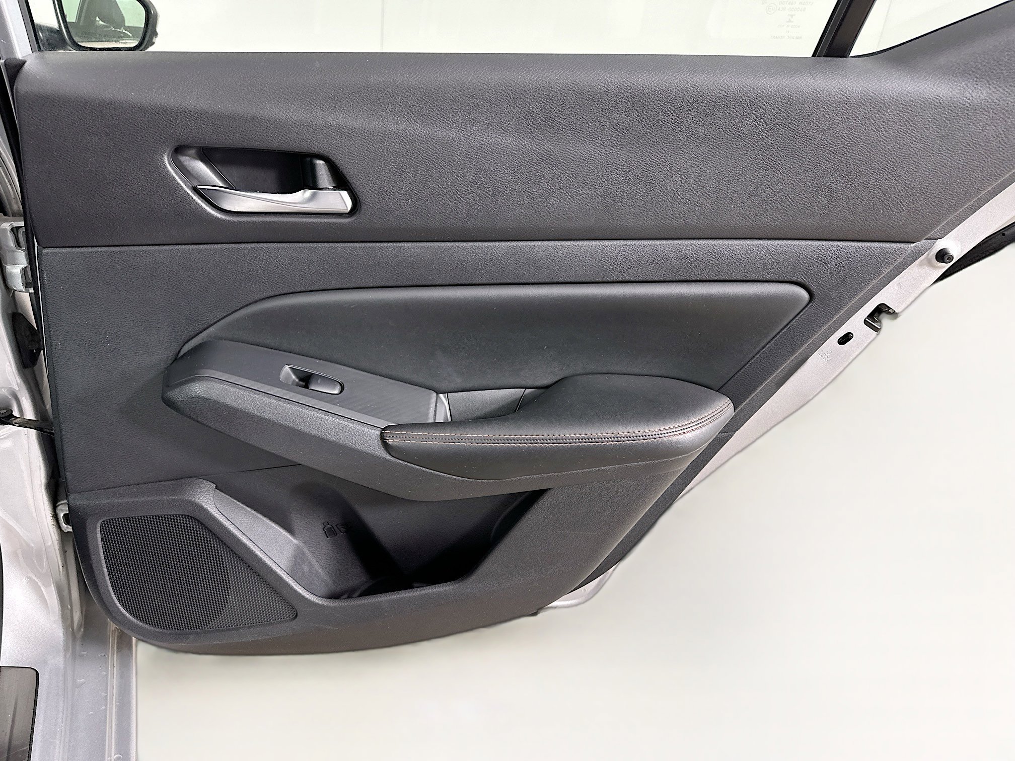 Used 2020 Nissan Altima 2.5 SR w/ Premium Package image 29