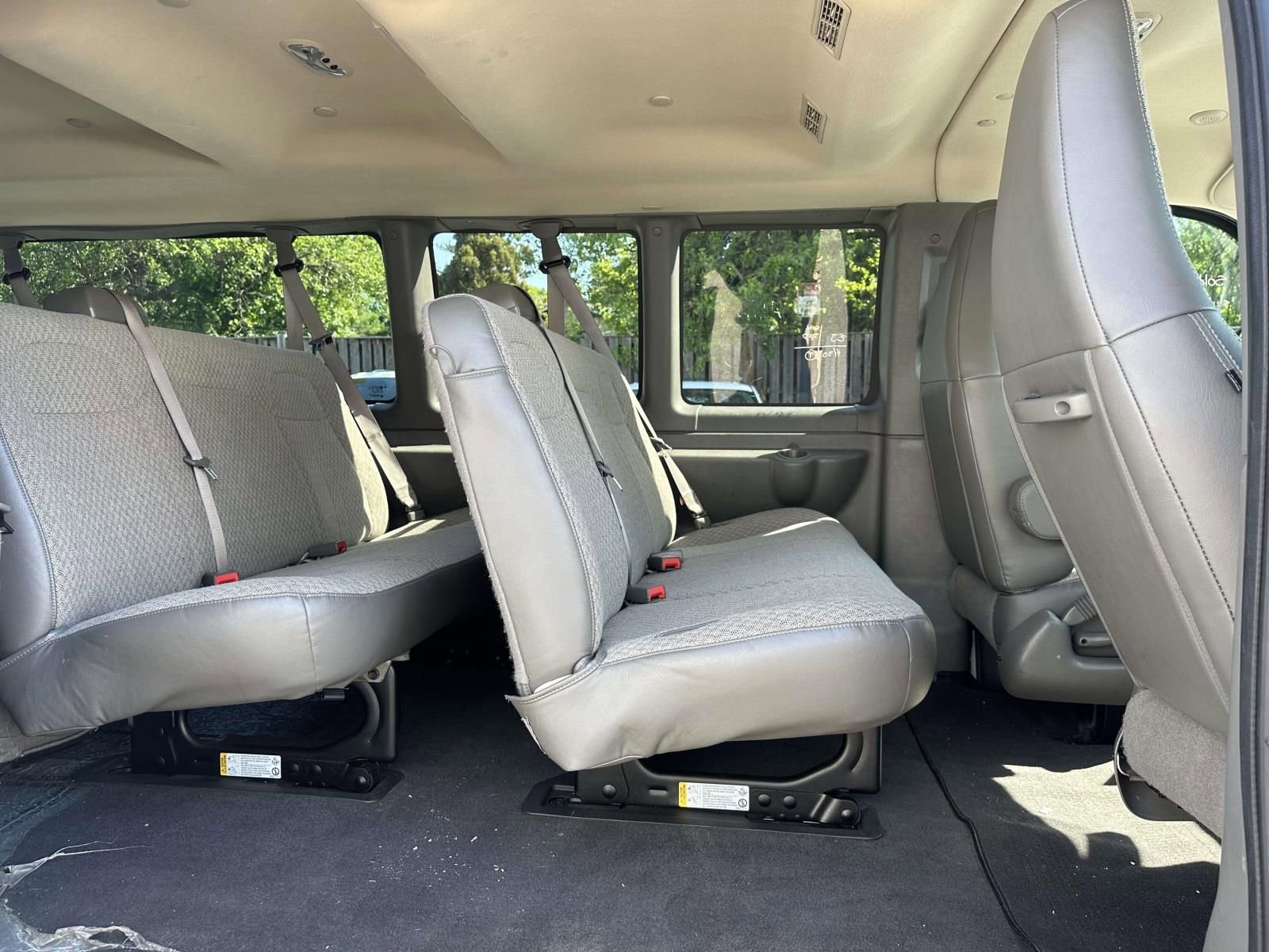 Certified 2025 Chevrolet Express 3500 LT w/ LT Preferred Equipment Group RWD image 25