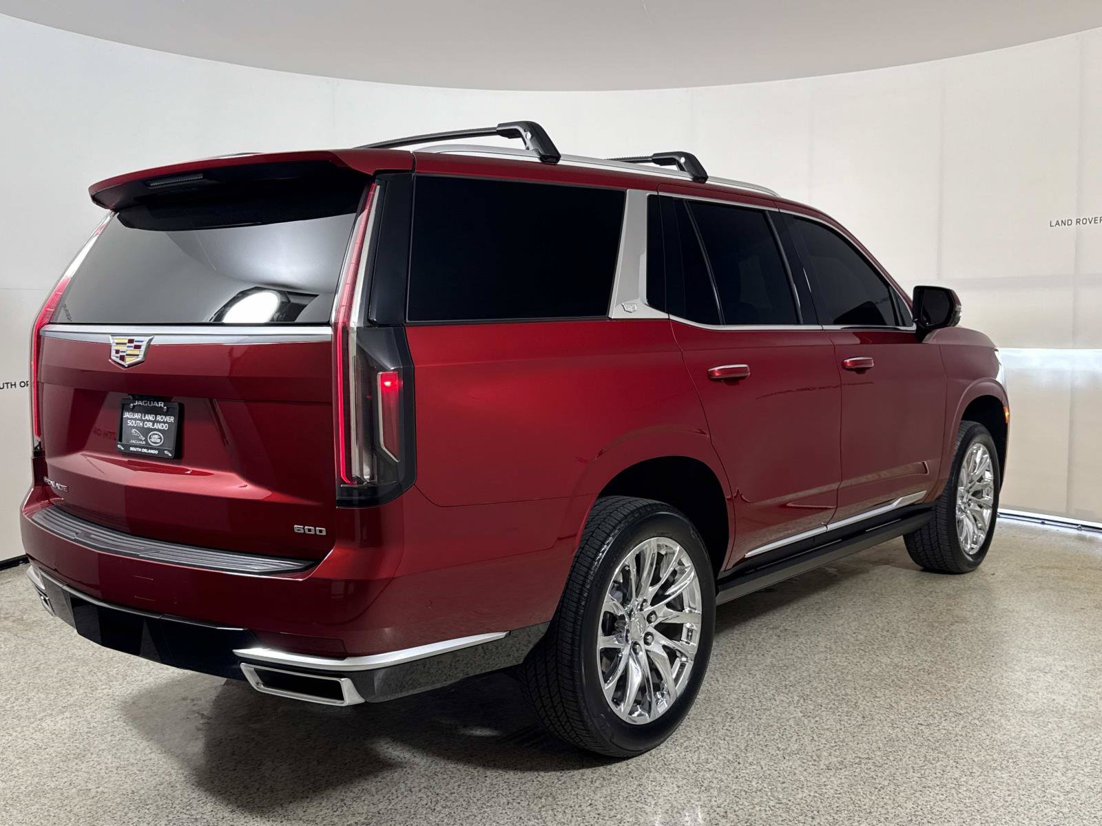 Used 2021 Cadillac Escalade Premium Luxury Platinum AWD/4WD image 6