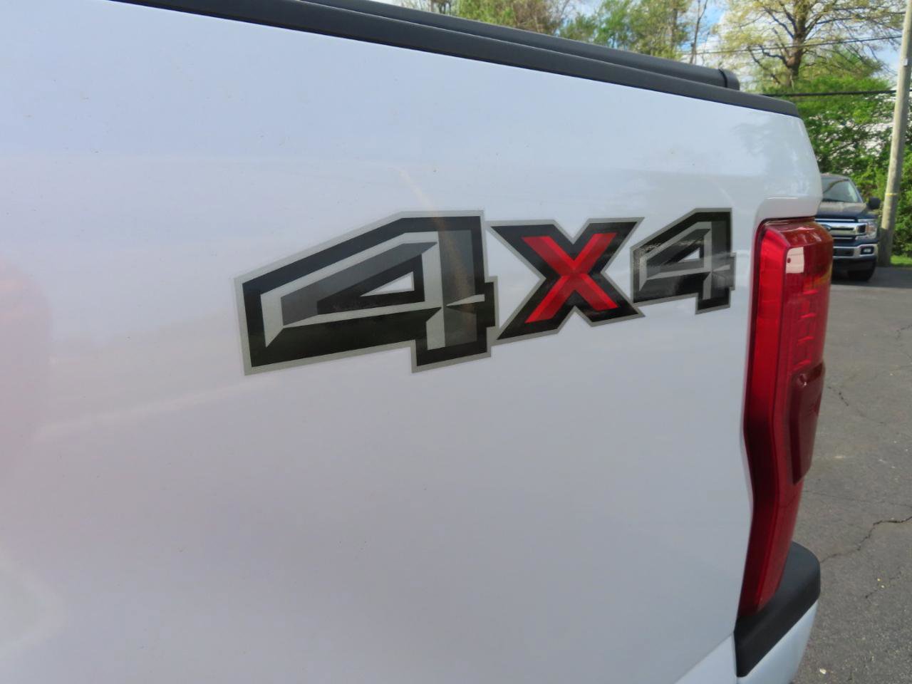 Used 2017 Ford F250 Platinum w/ Platinum Ultimate Package AWD/4WD image 17