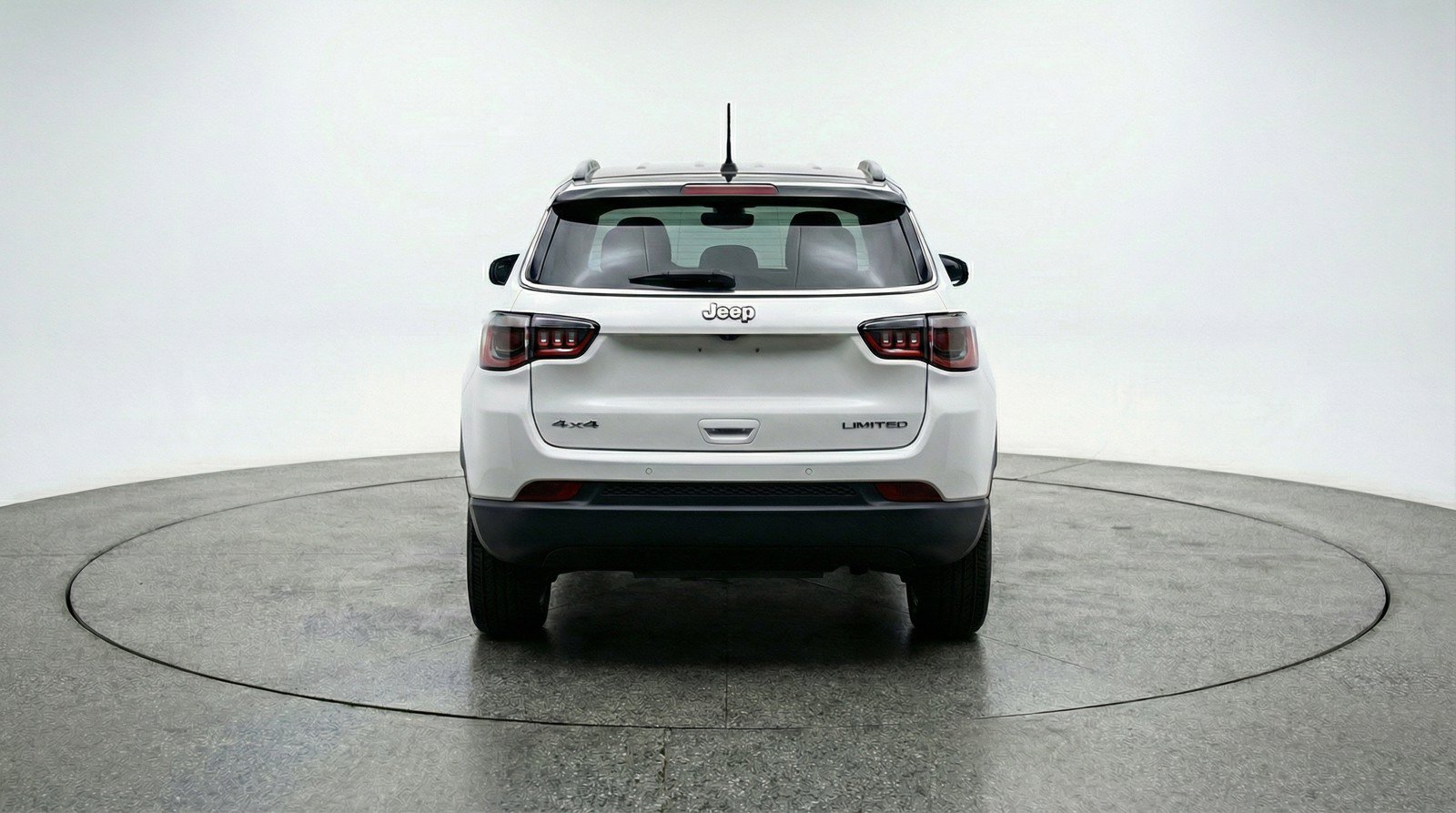 Used 2025 Jeep Compass Trailhawk AWD/4WD image 7