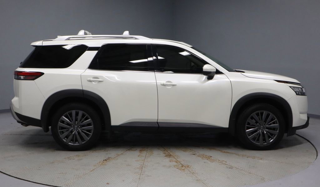 Certified 2022 Nissan Pathfinder SL w/ SL Premium Package image 13