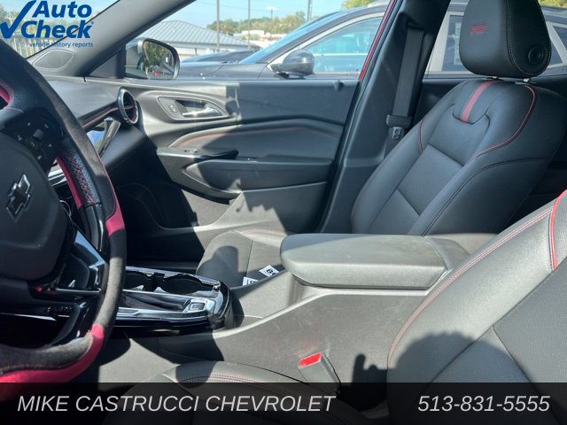 Used 2026 Chevrolet Trax RS w/ Sunroof Package FWD image 6