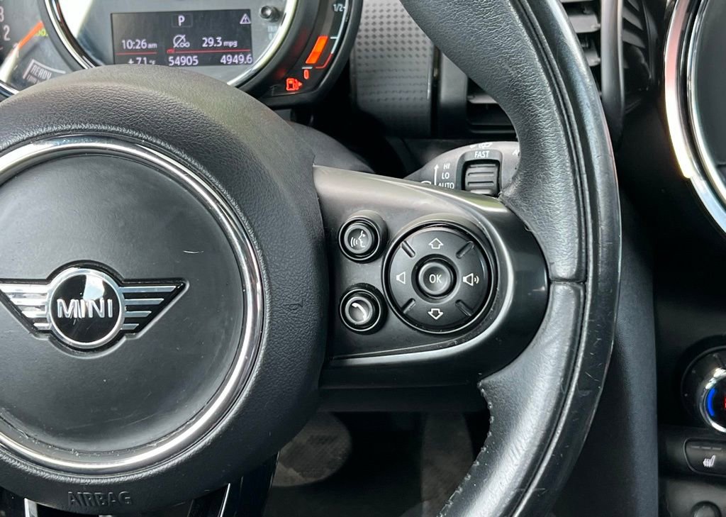 Used 2021 MINI Cooper 4-Door Hardtop image 38