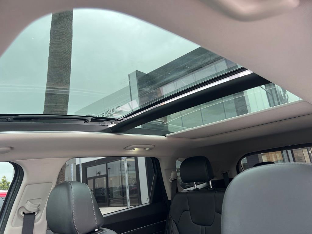 Used 2021 Kia Sorento SX FWD image 16