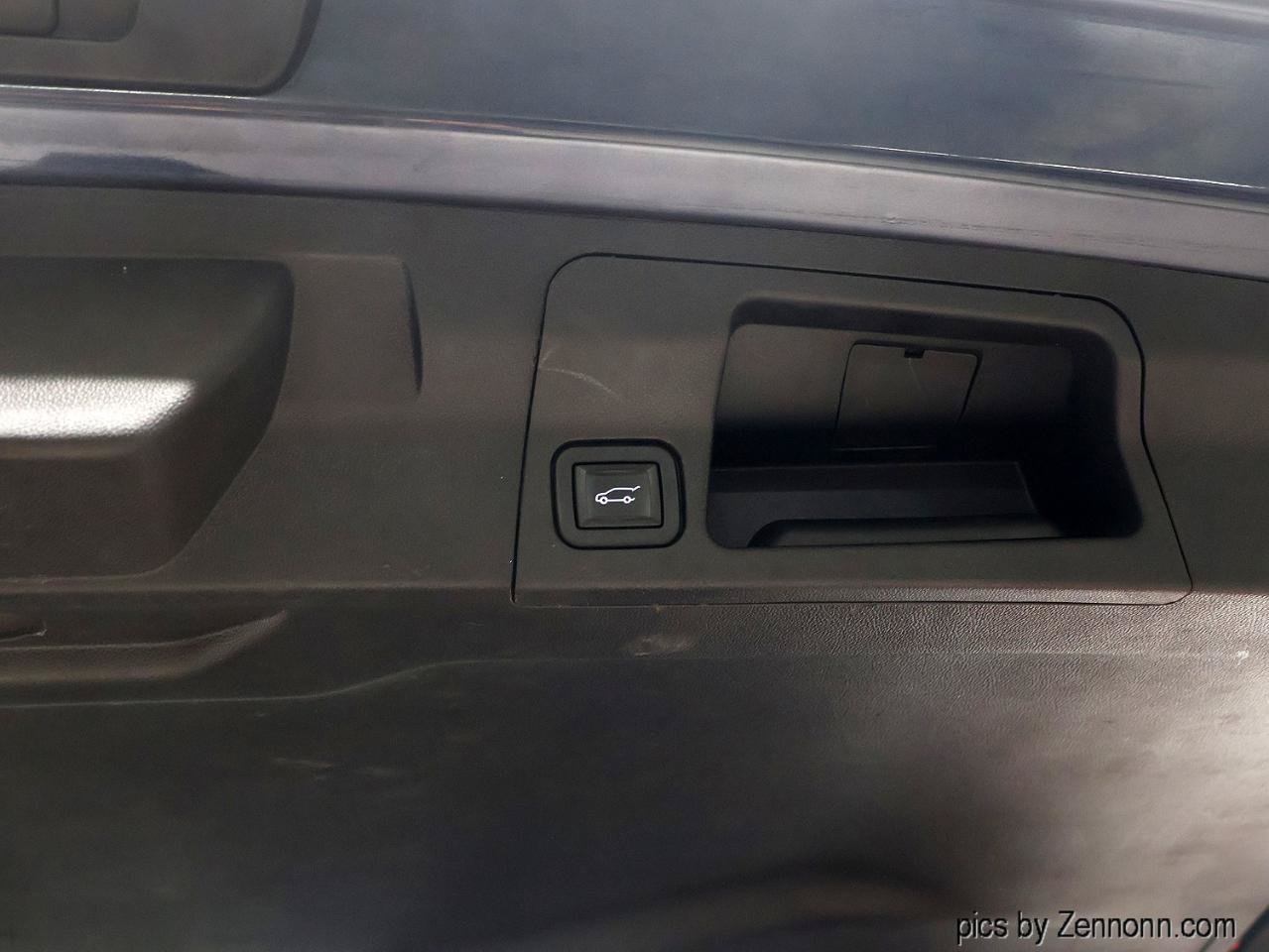 Used 2019 GMC Acadia SLT AWD/4WD image 31
