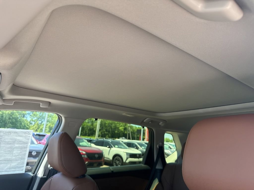 New 2026 Nissan Rogue Platinum w/ Platinum Premium Package AWD/4WD image 14