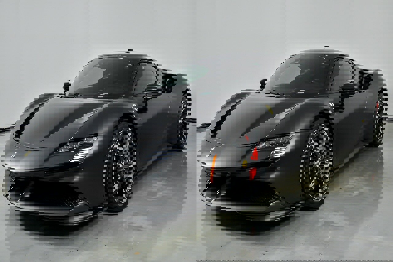 Used 2022 Ferrari SF90 Stradale image 6