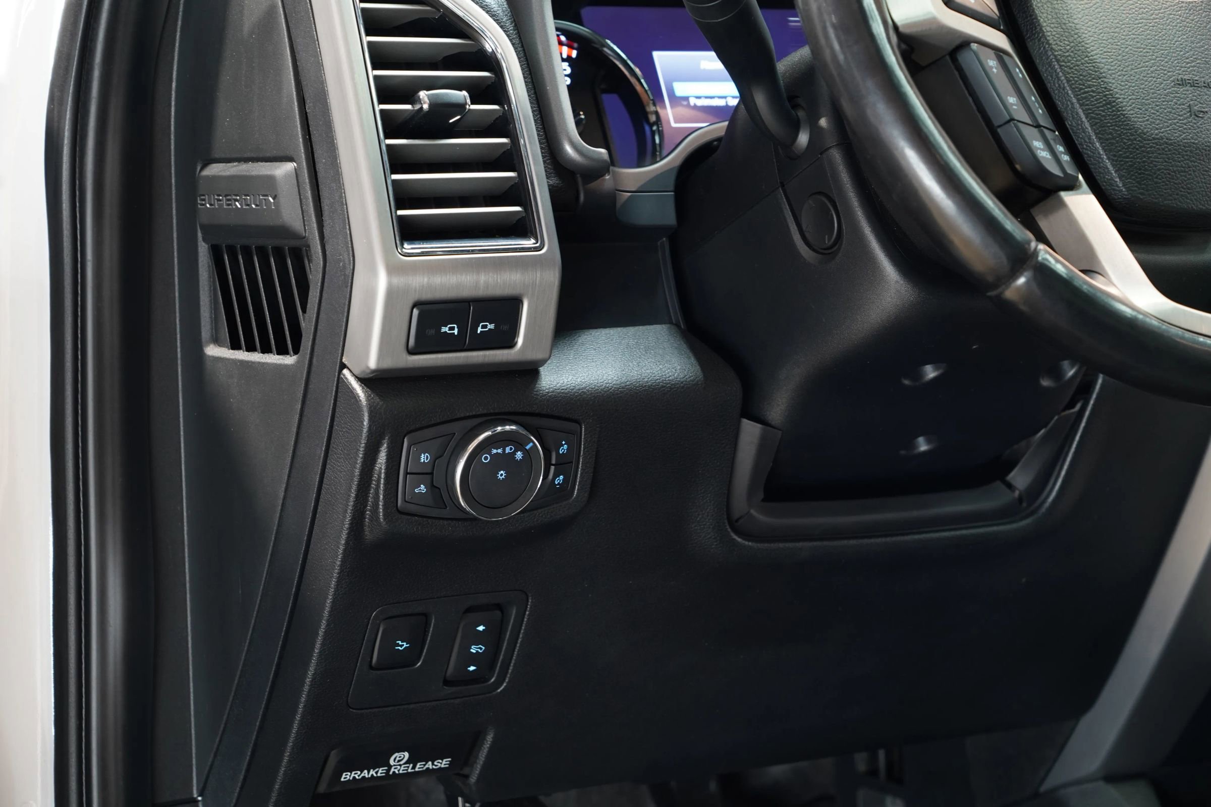 Used 2019 Ford F350 Platinum w/ Platinum Ultimate Package image 33