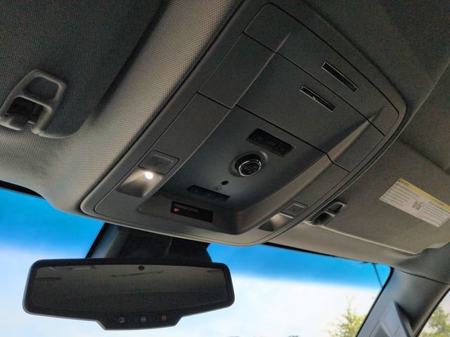 Used 2018 Chevrolet Tahoe Premier RWD image 21