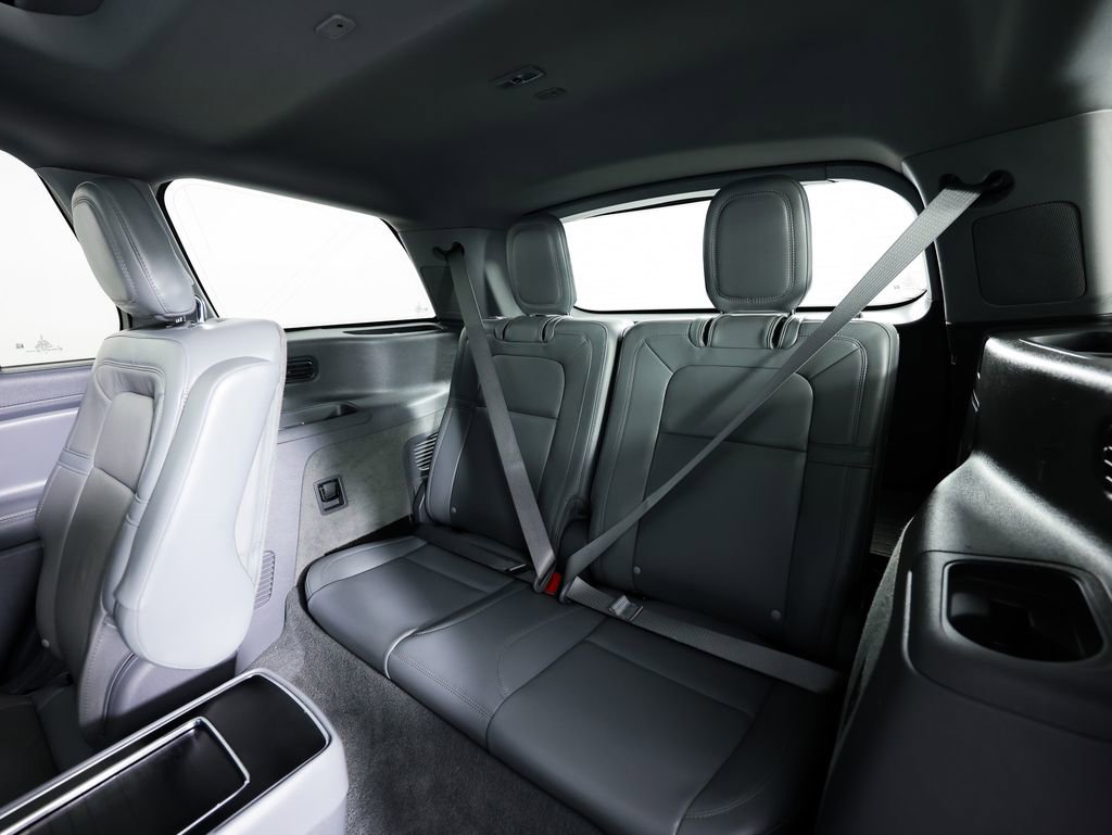 Used 2020 Lincoln Aviator Grand Touring w/ Equipment Group 302A image 23